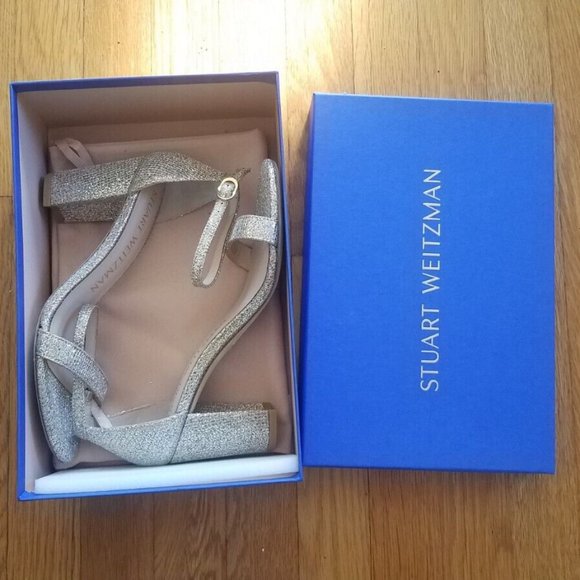 New Stuart Weitzman Nearlynude Ankle Strap Block Heel Sandal Platino 7.5 Read - Picture 1 of 14